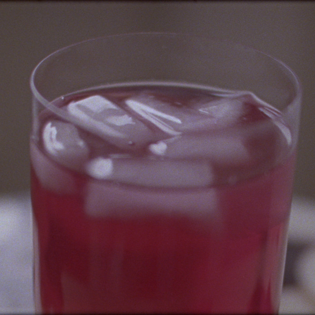 Plant-Based Hydration: Why Natural Ingredients Make Better Electrolyte Drinks